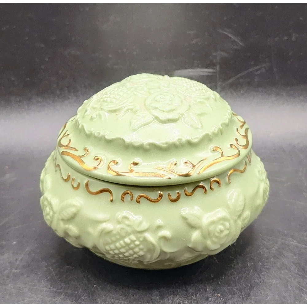 Heritage House Melodies Celebration Music Box We've Only Just Begun Trinket Box